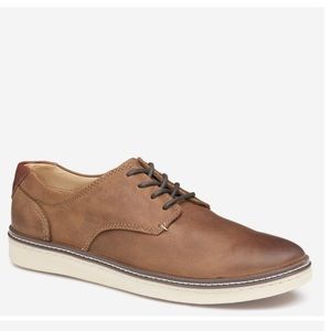 J&M Sheepskin McGuffey Plain Toe Sneakers

Size 11